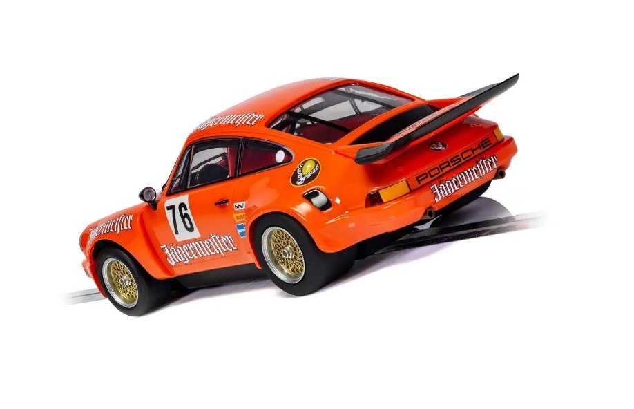 Scalextric C4211 1:32 Porsche 911 Carrera RSR Slot Car Suit Carrera - Image 6