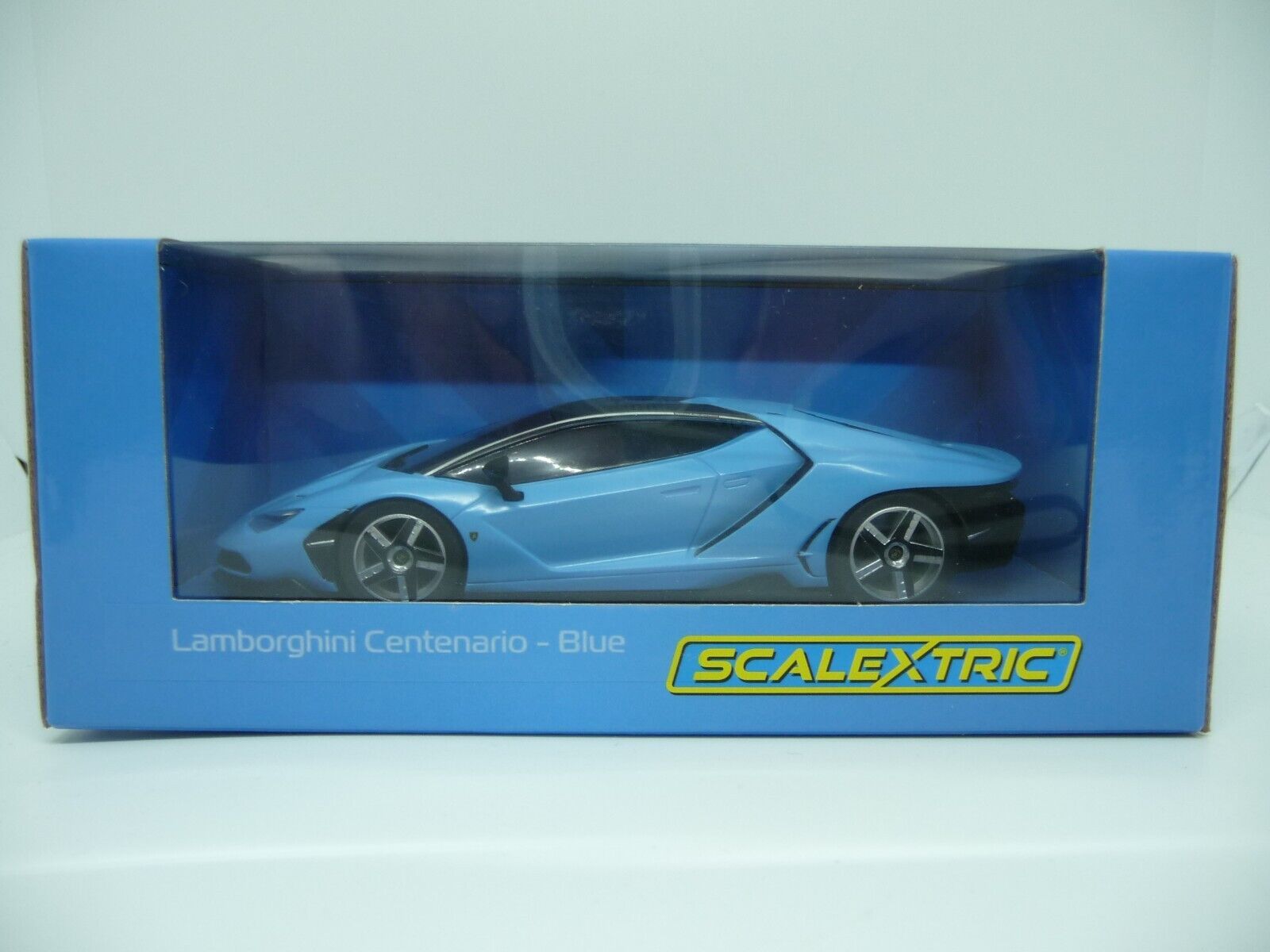 Scalextric C4312 1:32 Lamborghini Centenario BLUE Slot Car Suit Carrera - Image 6