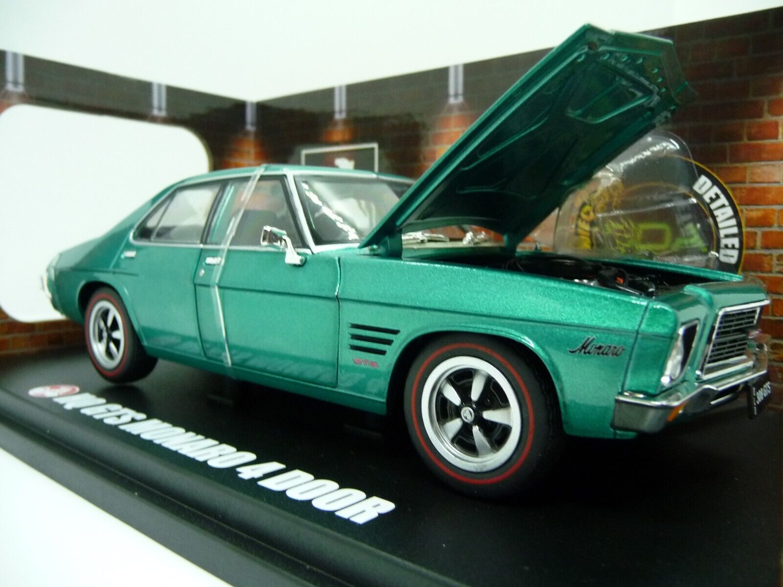 DDA Collectibles 1:24 Scale HQ GTS MONARO 4 DOOR 308 GTS DieCast - Image 4