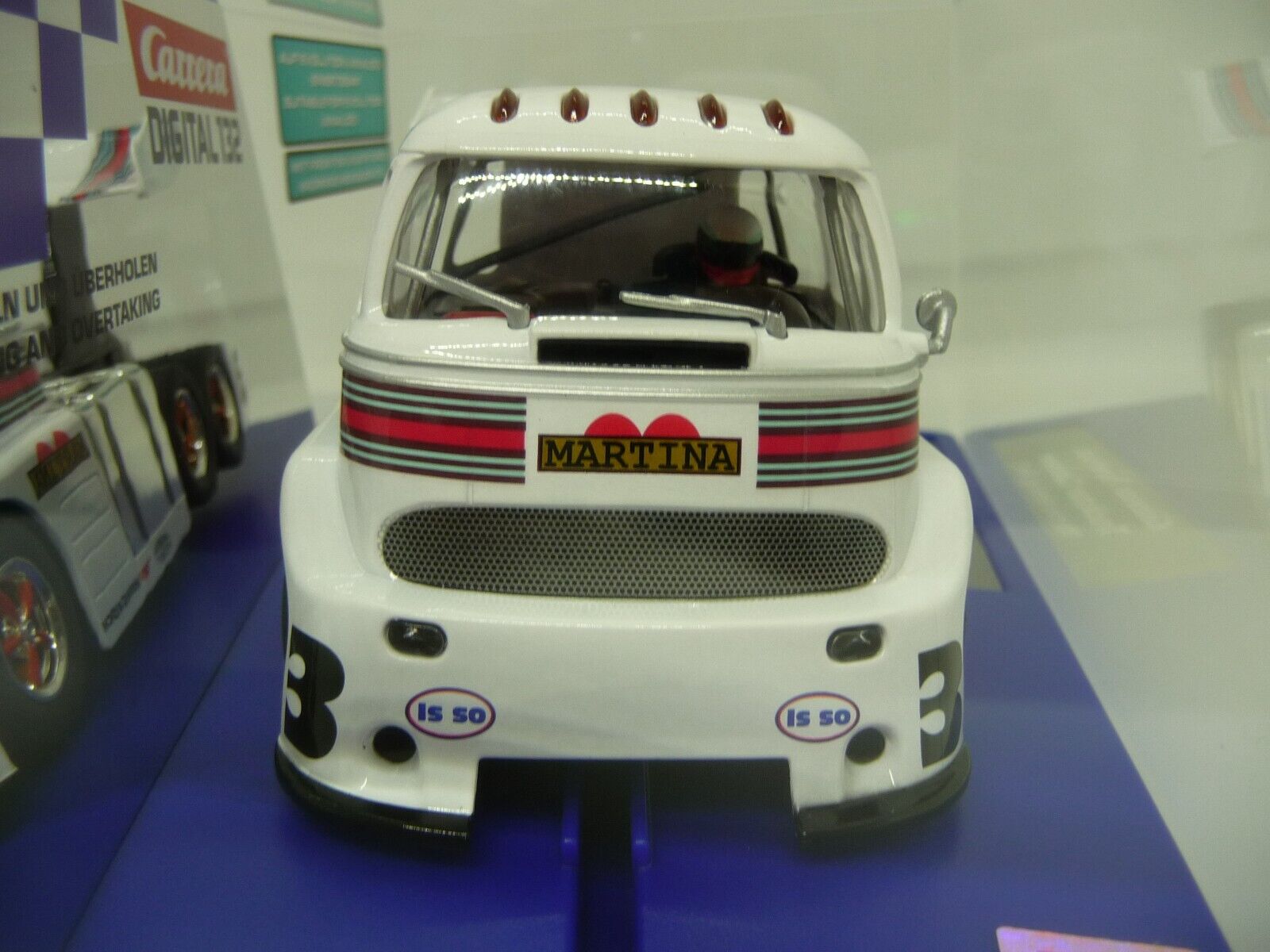 Carrera EVO DIGITAL 1:32 TRUCKSTER CABOVER MARTINA REHSING No.3 slot car also suits scalextric - Image 3